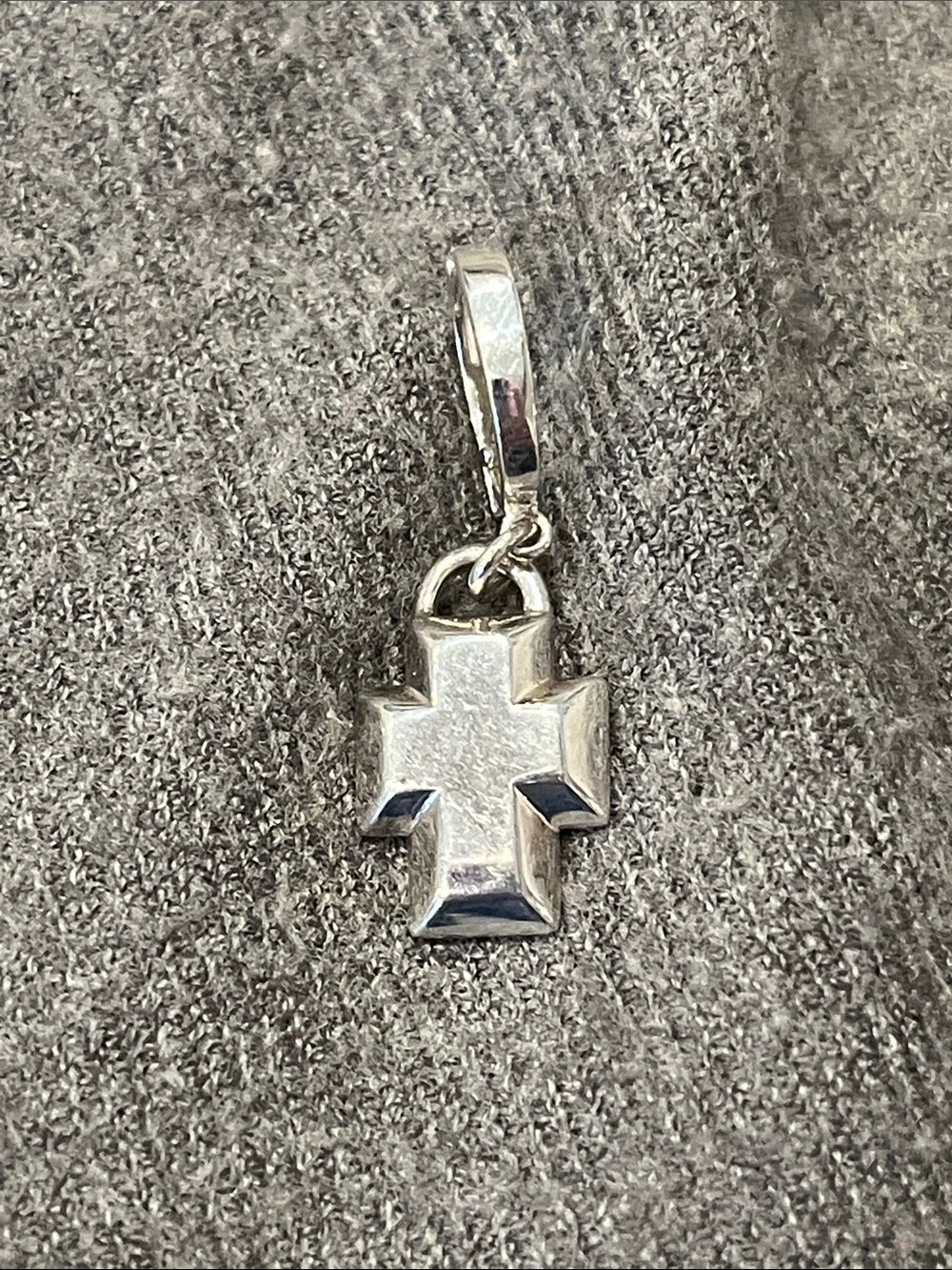 Robert Lee Morris Sterling Cross Enhancer